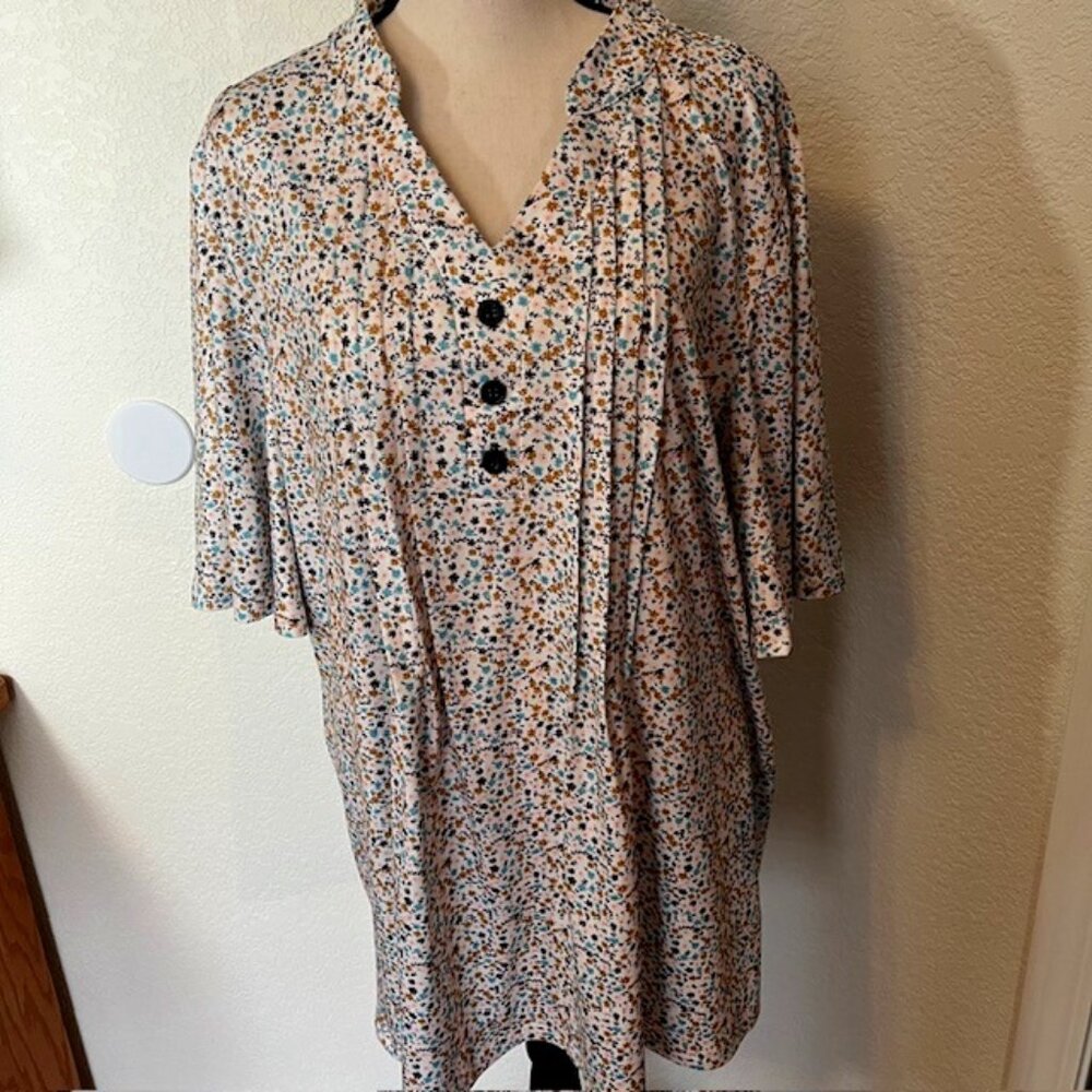 Hocosit Plus Size Mini Ditsy Print Popover Blouse- Size XL
